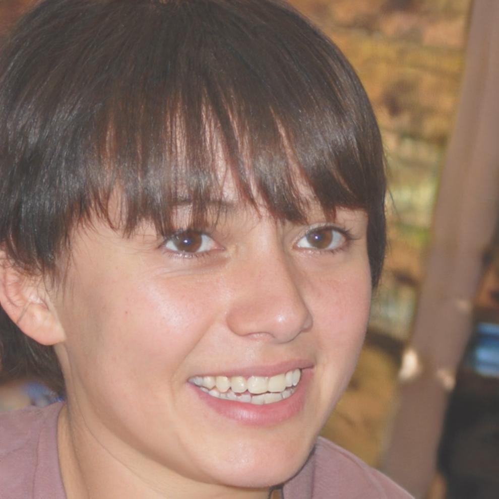 Marie-Claude Dubois, analyste financière senior